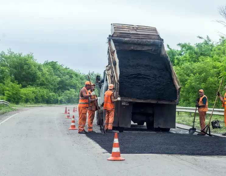 Telo copertura camion materiale bituminoso e asfalto  e ad alta temperatura. Colore nero. OcchiellI tondi 17 mm