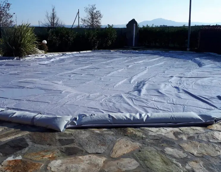 Telo copertura piscina in pvc 400 gr  con predisposizione per sacche d'acqua